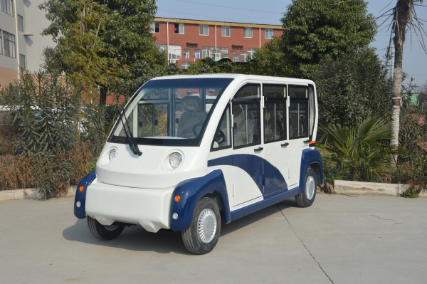 玻璃鋼六座封閉巡邏車